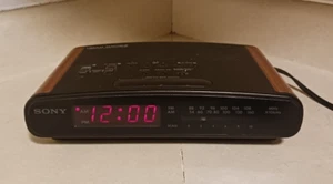 Vintage Sony Dream Machine ICF-C420 Dual Alarm AM/FM Clock Radio Wood Grain - Picture 1 of 10