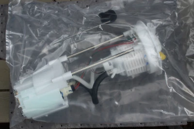 CarQuest Part #: M2480507 2004-06 Dodge Ram 1500 Fuel Pump Module Assembly Foto 1 de 3