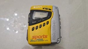 SONY SPORTS WM-FS497 RADIO WALKMAN lettore di cassette - Foto 1 di 5