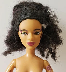 Hasbro Sposa di Frankenstein Fashion Doll 2014 Articolata Media Tono Pelle Nuda - Foto 1 di 8
