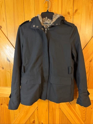 Abrigo con Capucha Theory con Forro de Piel de Conejo Real Talla Pequeña Negro (6190) Foto 1 de 4