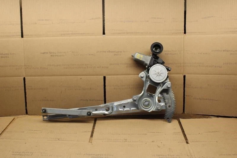 Infiniti Q50 2018 lado conductor izquierdo puerta trasera regulador ventana con motor Foto 1 de 4