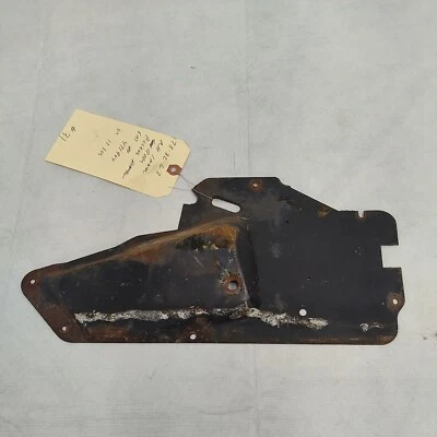 C3 Corvette 1978-1982 ventana eléctrica cubierta del motor lado del pasajero derecho derecho GM 471944 Foto 1 de 4