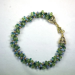 Pulsera Kumihimo con cuentas con hallazgos rellenos de oro - Imagen 1 de 2