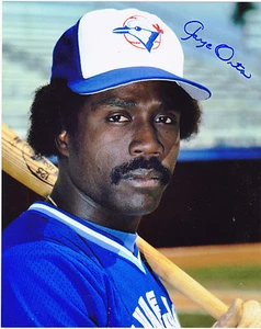 JORGE ORTA TORONTO BLUE JAYS ACTION SIGNED 8x10 - Picture 1 of 1