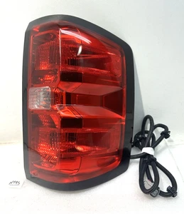 2014 - 2019 Chevrolet Silverado 1500 2500 3500 OEM Taillight Halogen Right Side - Bild 1 von 11