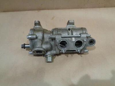 Ferrari 348-355-Mondial t - Bomba de aceite P/N 149530 Foto 1 de 4