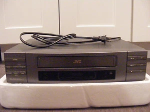 JVC VCR HR-J200U for Repair or Parts - Sold As Is - No Remote - Picture 1 of 1