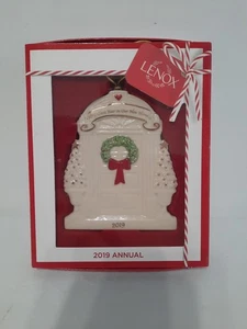 LENOX 2019 Primer Año en Nuestro Nuevo Hogar Porcelana Adorno de Navidad En Caja - Imagen 1 de 3