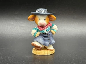 Mary's Moo-Moos 484911 MOO-IN TO THE MUSIC Enesco 1998 Cowgirl Line Dancing - Picture 1 of 5