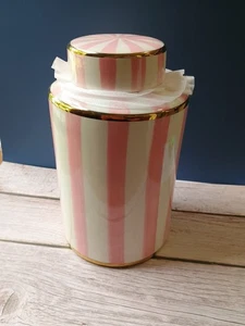 NUOVO vaso vaso ceramica rosa con coperchio estraibile accenti oro decorativo - Foto 1 di 6