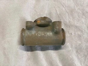 1946-1951 Jeep Willys Select VJ Jeepster Brake Wheel Cylinder Housing D8381-2 - Picture 1 of 12
