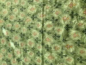 QT FABRICS - PSALMS OVERLAPPING CROSSES-GREEN 2 YDS - Picture 1 of 3