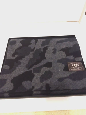 Bufanda UGG Camuflada Tejida Jacquard Nueva Negra/Gris 72x13 Foto 1 de 4