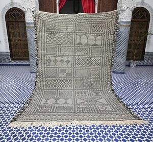 Marokkanischer Berber Zanafi Teppich Carpet - Fransen 3 Seiten - Schwarz & Weiß - 6 Fuß 9 Zoll x 10 Fuß - Bild 1 von 6