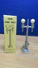 Marx O Scale Plastic Twin Lighted Lamp Post With Box #078  609259
