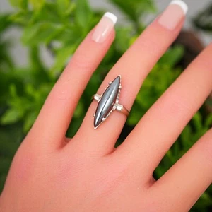Antique / Vintage Hematite Cabochon Navette / Marquise 10K White Gold Ring - Picture 1 of 18