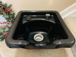 Vintage Belvedere Beta Acrylic Bowl #2800 Cast ABS Shampoo Salon Sink Black UC - Picture 1 of 13