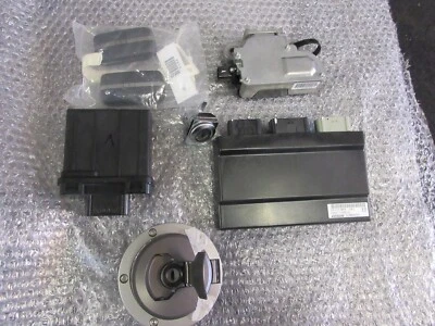 Honda CBR1000RR-R SP Fireblade 2022 NEU Schlosssatz + Steuergerät - Bild 1 von 4