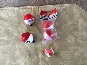 Round Floats/Bobbers x 5 Pack of 2 Eagle Claw 1 1/2", 2 Advertisement 1 1/2" - Imagen 1 de 5