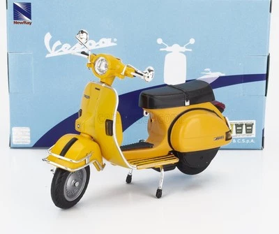 MODELLINO MOTO STATICO NEWRAY PIAGGIO VESPA P200E 1978 GIALLO SCALA 1/12 - Immagine 1 di 4