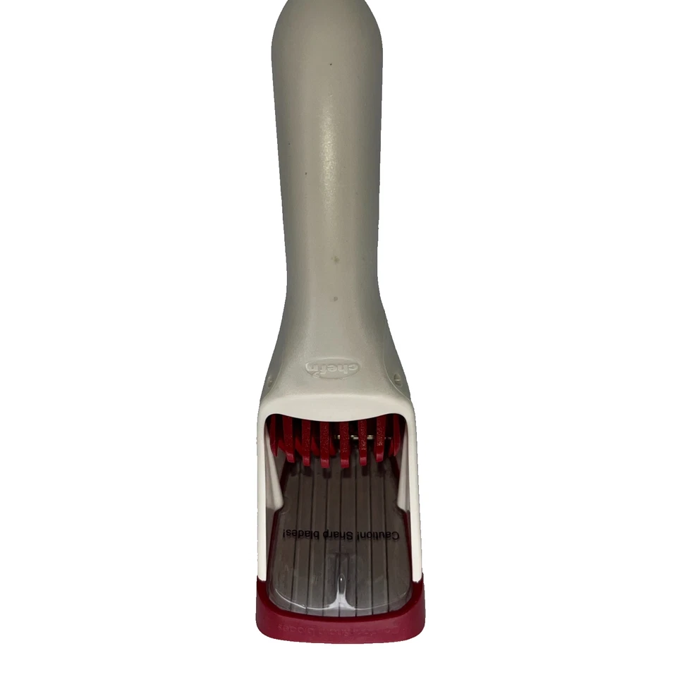 Cortador de dados de fatia Chef'n Strawberry Slicester cortador de frutas portátil em excelente estado usado - Imagem 1 de 4