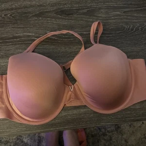 VICTORIA'S SECRET 40c light pink RHINESTONE LINED PERFECT COVERAGE BRA NWOT - Picture 1 of 5