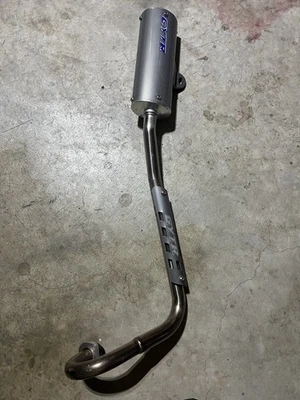 Escape TTR50 GYTR Foto 1 de 3