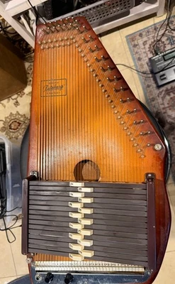 Oscar Schmidt Autoharp Apalaches Años 70 21 Acordes Estuche EE. UU. 36 Cuerdas Foto 1 de 4