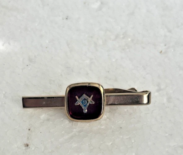 Corbata ovalada roja masónica vintage Foster tono dorado masón Foto 1 de 1