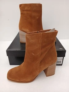 Urban Outfitters size UK 5 Tammy Tan Suede Ankle Boots with Side Zip NEW in BOX - Picture 1 of 20