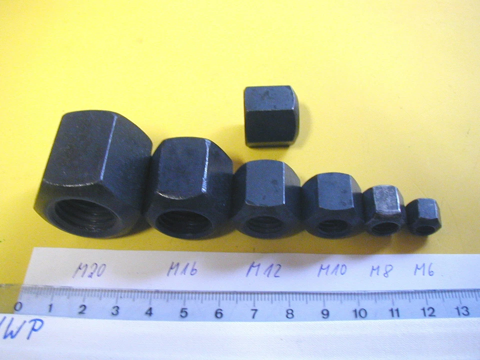 AMF DIN 6330B Sechskantmuttern ohne Bund