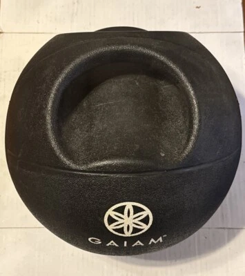 Equipo de ejercicio de entrenamiento balón medicinal con asas de doble agarre Gaiam 8 lb Foto 1 de 2
