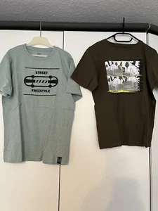 2x Yigga Jungs Jungen T-Shirt Größe 158/164 Oberteil Blau Braun Guter Zustand - Bild 1 von 9