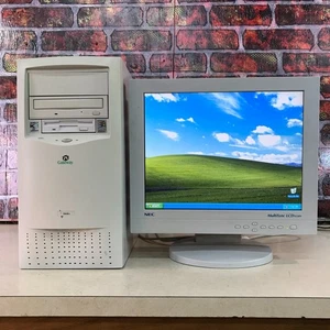 Gateway 366c PC per Retro Gaming AMD-K6 367MHz 256MB RAM (Windows XP) - Foto 1 di 10