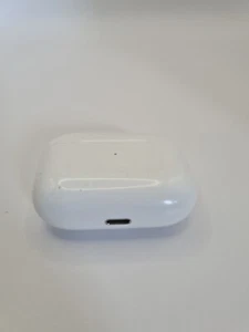 Apple_AirPods Pro 1st GEN With Charging Case-FAULTY - Picture 1 of 4