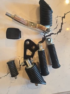 Harley Davidson Parts/Foot Pegs 1994-2001 Dyna Models - Foto 1 di 8