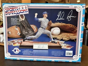 1993 SPORTS IMPRESSIONEN NOLAN RYAN HANDSIGNIERT LTD EDITION FIGUR MIT ZERTIFIKAT - Bild 1 von 12