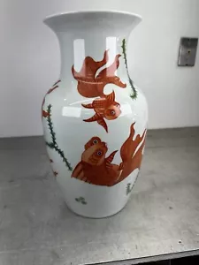 Vaso pesce koi dinastia Qing pesce rosso con supporto Celadon cinese bottiglia fengshui - Foto 1 di 14