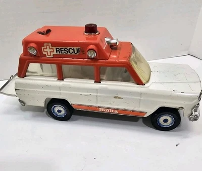 Vintage 1970's TONKA Jeep Wagoneer RESCUE VEHICLE EMS Ambulance  - Image 1 of 4