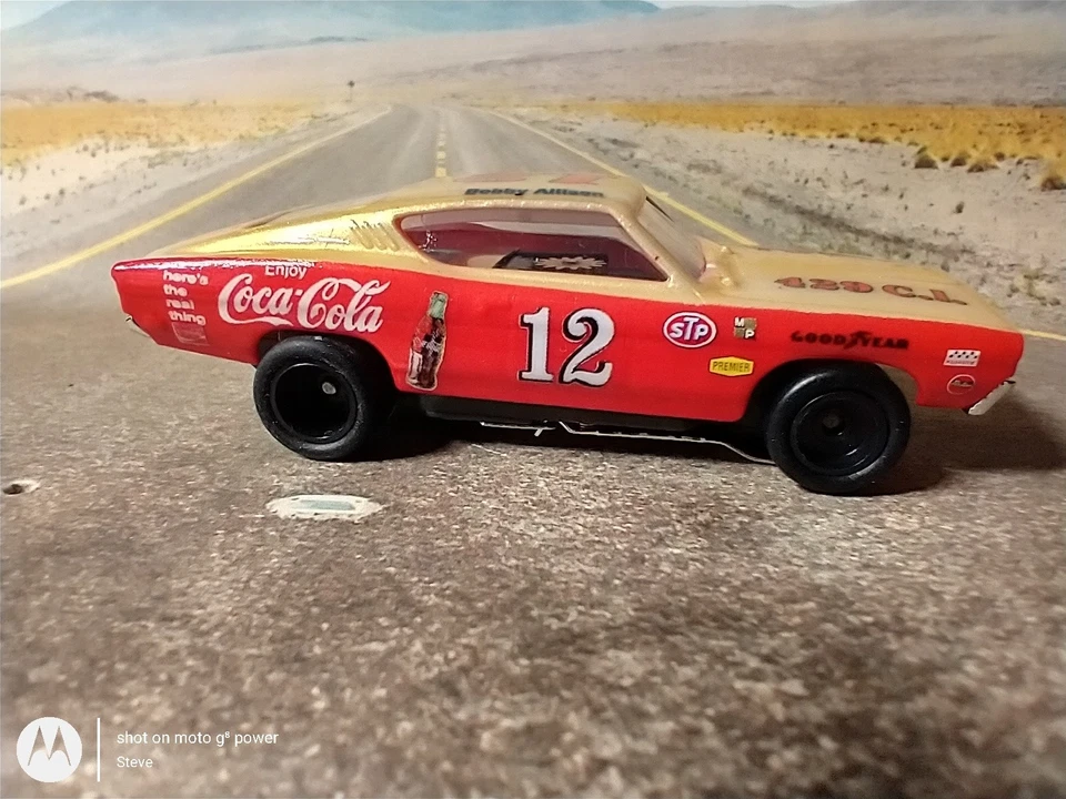Tablero Personalizado Ford Torino #12 Bobby Allison Coca-Cola Coche Ultra G Chasis Foto 1 de 4