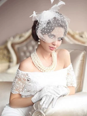 White Feather Mesh Fascinator Hat Clip Wedding Tea Cocktail Party Church Derby - Image 1 of 4