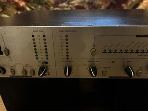 Focusrite Platinum Penta Stereo Compressor Mic Preamp - Picture 1 of 10