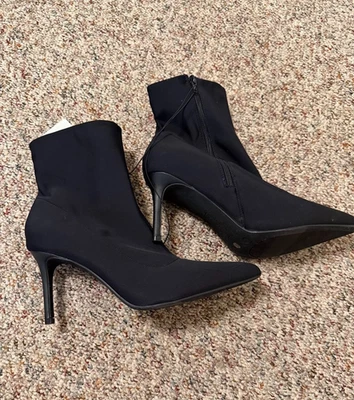 Botines Worthington para mujer Ariel negros con tacón de aguja y cremallera lateral talla 11M  Foto 1 de 4