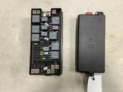 2005-2006 Ford Mustang Fuse Box Engine Assembly OEM Foto 1 de 4