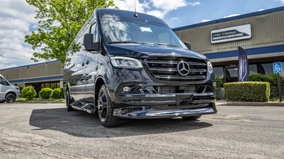 Mercedes-Benz Sprinter 2023  Foto 1 de 4