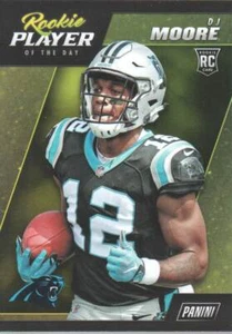 2018 Panini Player of the Day Football Rookies #R10 D.J. Moore - Picture 1 of 2
