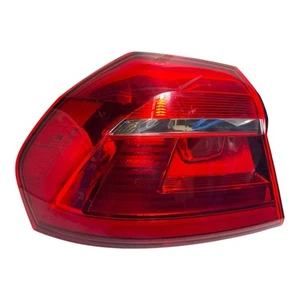 2016-2019 Volkswagen Passat Driver Side Left Outer LH Taillight OEM 561.945.095 - Picture 1 of 13