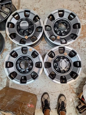 Ford F250 F350 2005-2026 temblor 18" juego de 4 llantas OEM de fábrica envío gratuito Foto 1 de 4