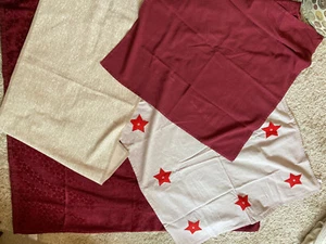 Vintage Zeitlos schöne Tischdecken /-läufer SET - 4tlg Weinrot Beige - Bild 1 von 21